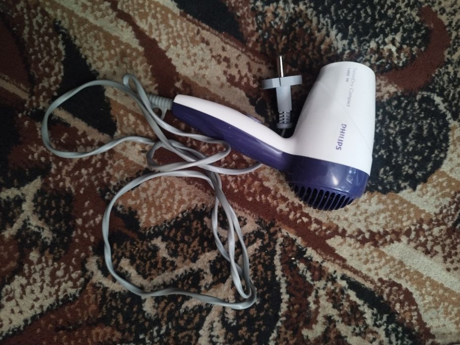 Fajna mała suszarka Philips