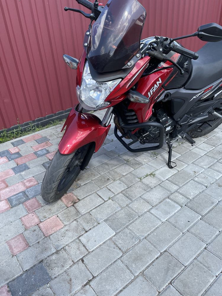 Продам Lifan kp200