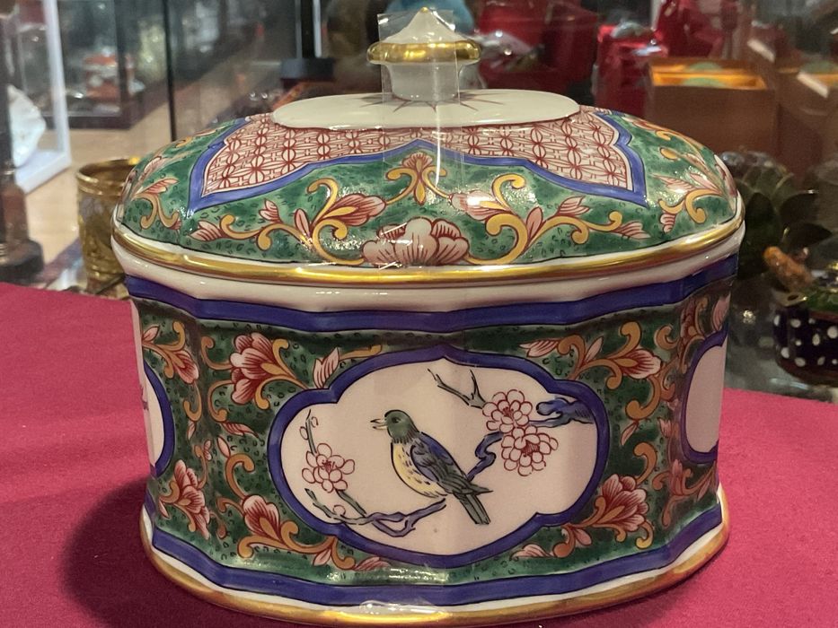 Caixa vista alegre joias 15x11 cm.  Anúncios abaixo