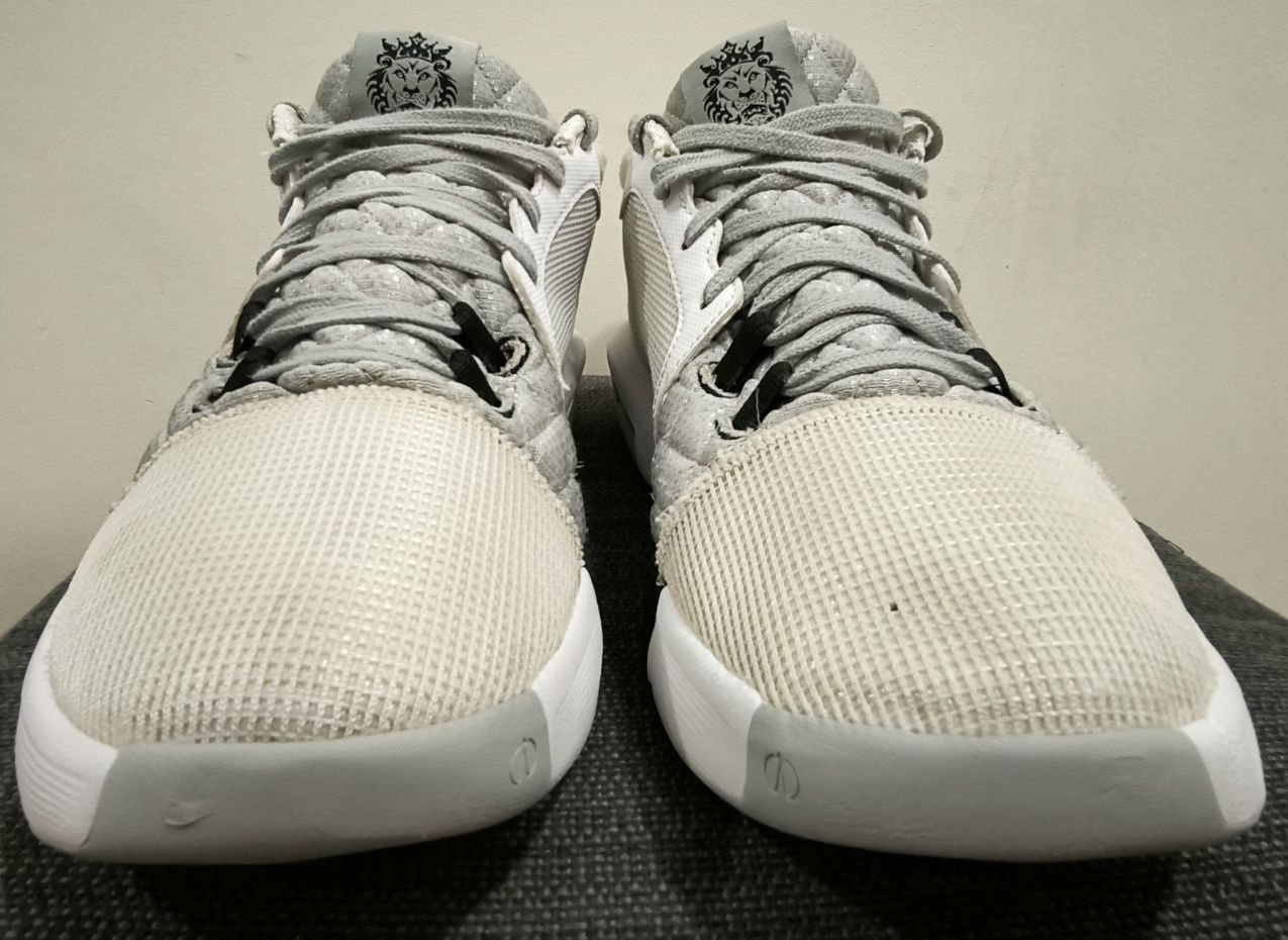 Ténis Basquetebol Lebron Witness VIII