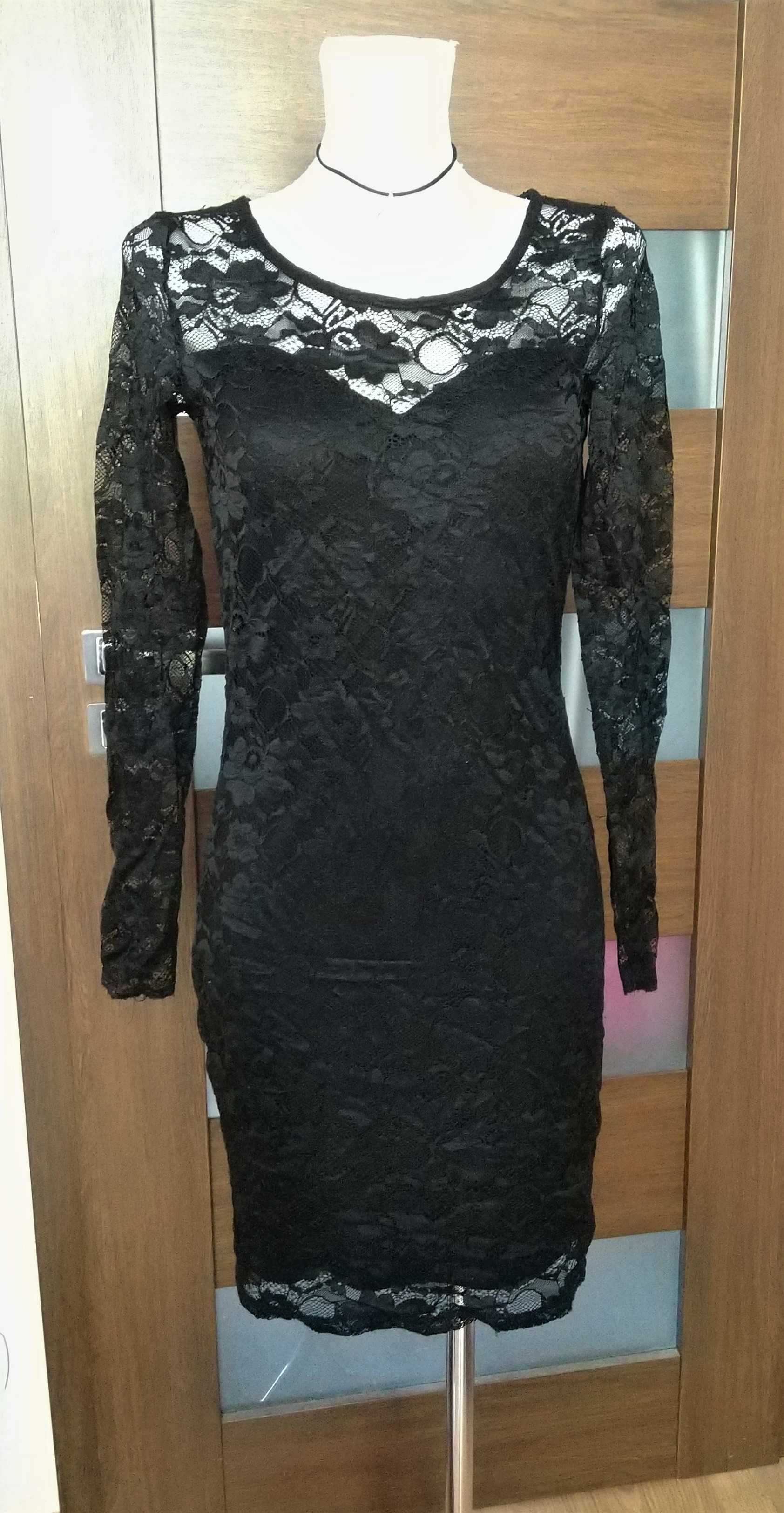 Czarna koronkowa sukienka sexy gothic lolita kinderwhore dopasowana