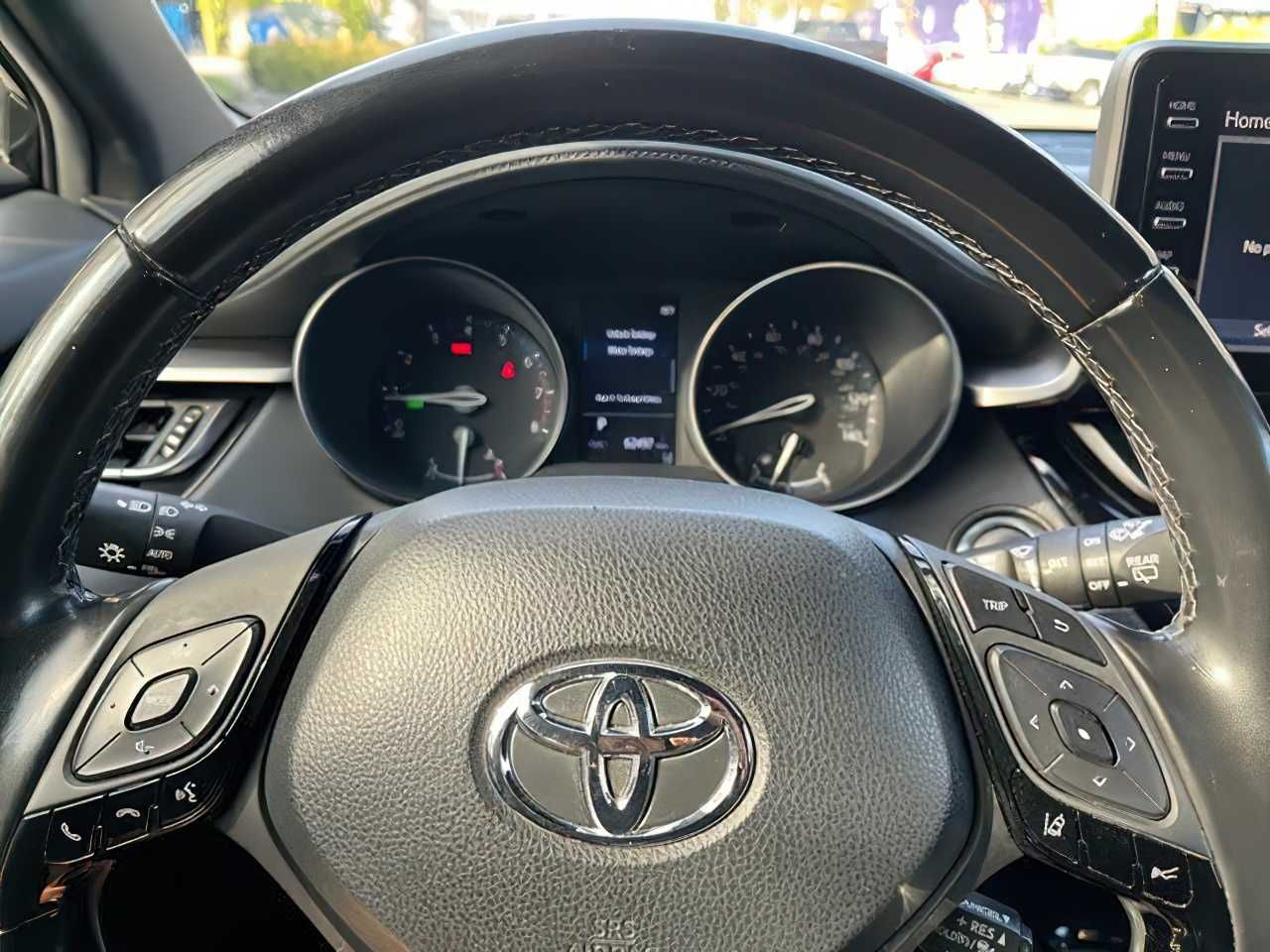 Toyota C-HR  XLE 2019