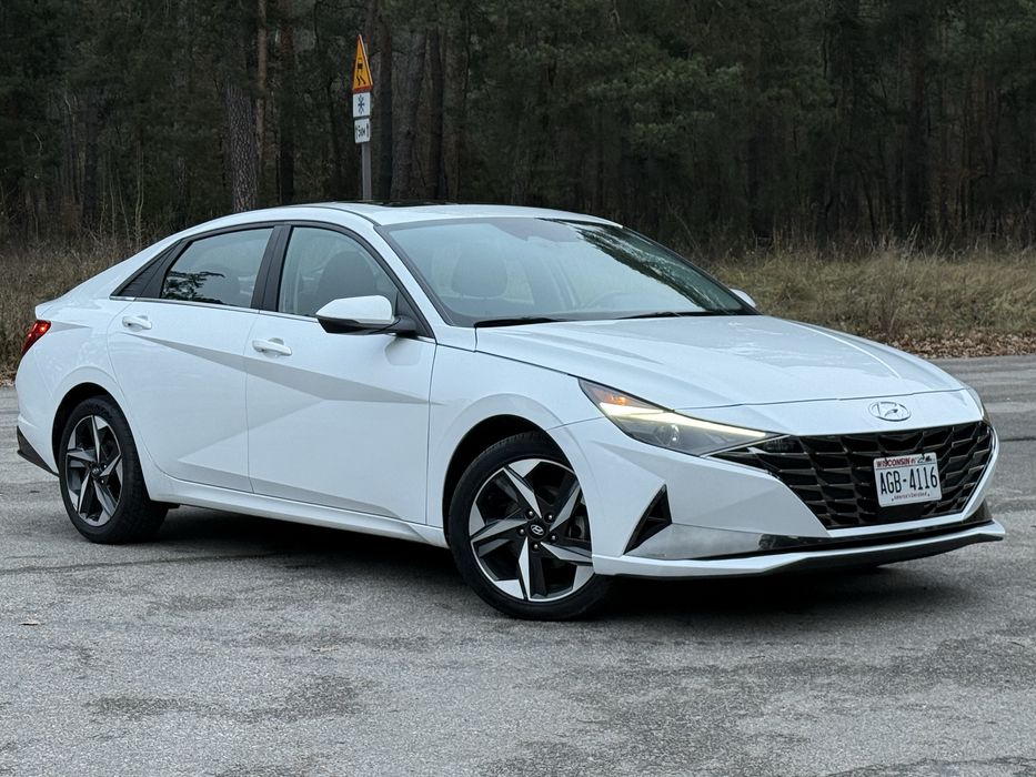 Hyundai Elantra 2021