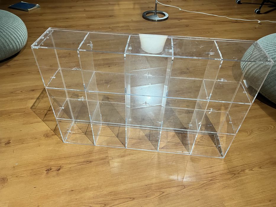 Estante em acrilico 75cmX50cm