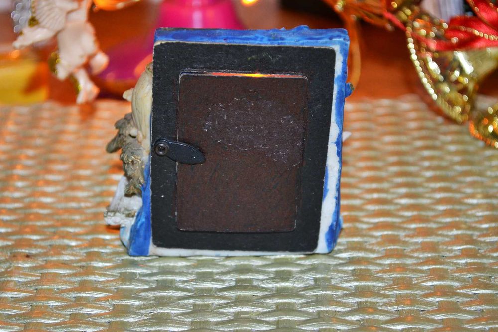 Рамка для фото малыш ребенок в колыбели люльке и ангел молится