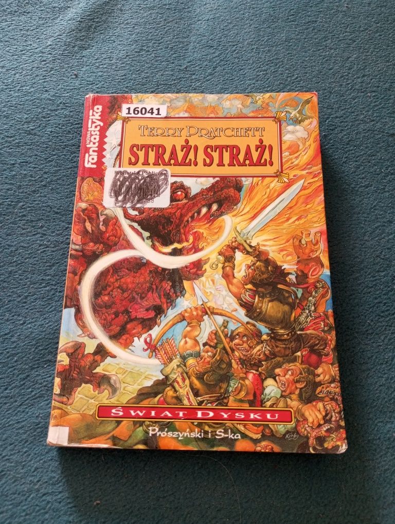 Terry Pratchett straż straż po biblioteczna