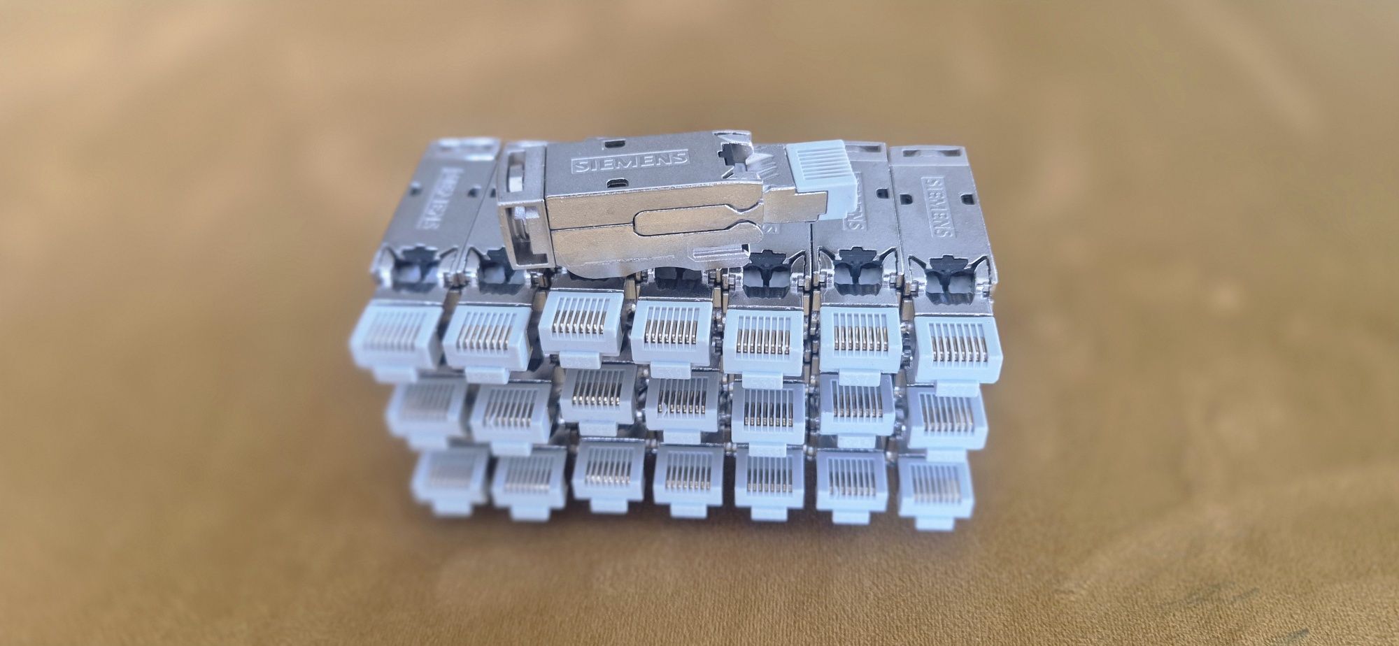 SIEMENS 1Gb/s RJ45 Wtyczka ETHERNET 6GK1901 1BB11