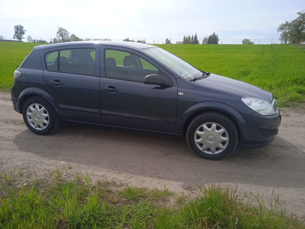 Opel Astra H Lift,bdb stan, klimatyzacja