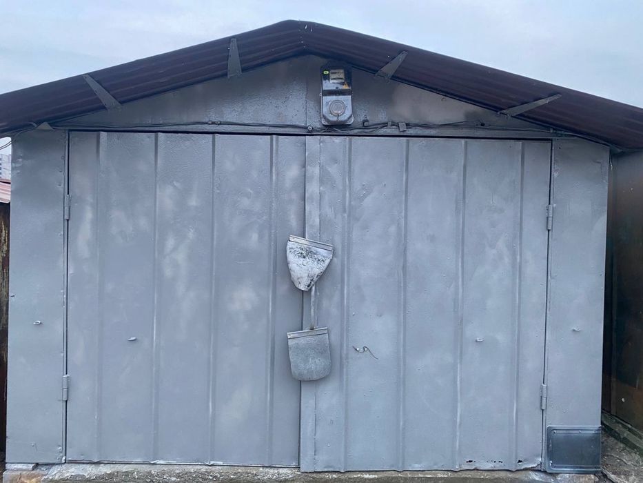 Гараж Металевий Компаньйон Оренда Стоянки Авто