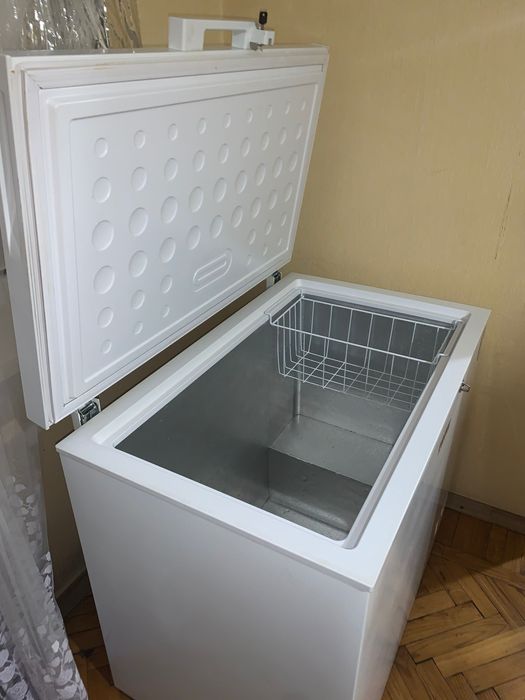 Холодильник морозильна камера