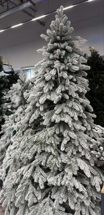 Новорічна ялинка штучна засніжена