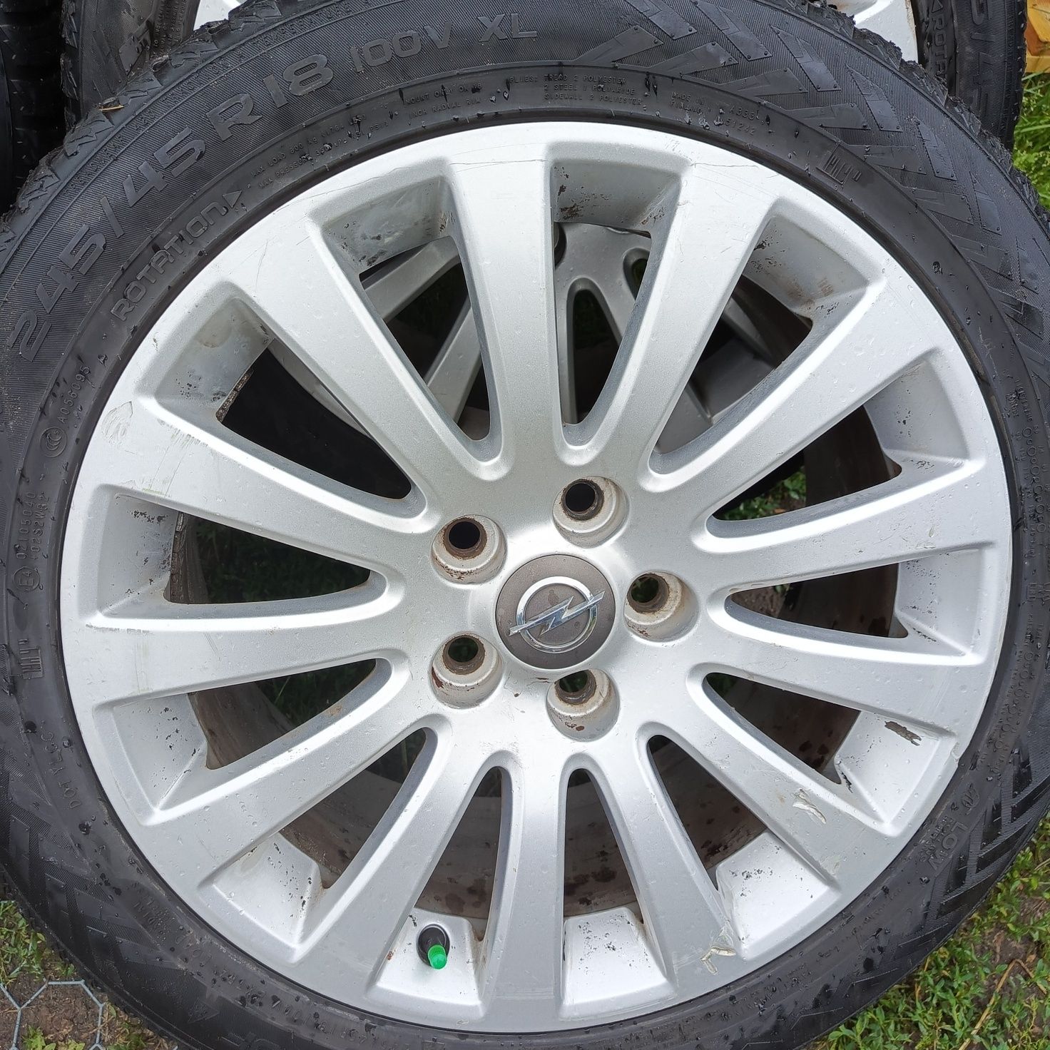 Koła 18" Opel Insignia opony Nokian Wielosezonowe