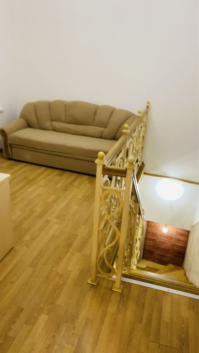 2-кімн. квартира у центрі Львова, вул.Грушевського, власник.