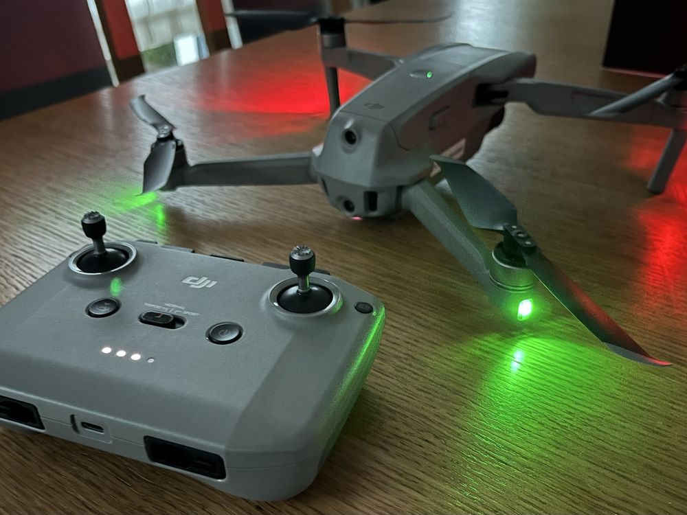 Dron DJI Mavic AIR 2 Fly more combo