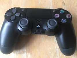 Pad do konsoli PS4