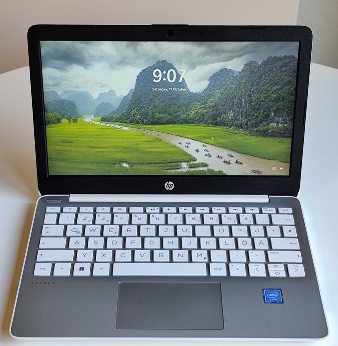 Laptop HP Stream 11 Windows PRO como novo