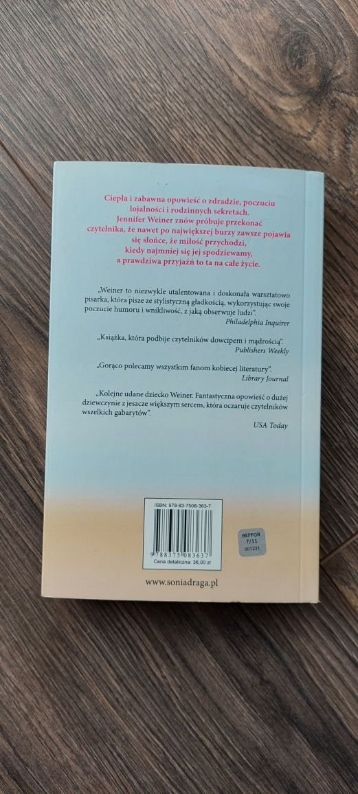 Książka młodzieżowa Jennifer Weiner "Przyjaciółki na zawsze"