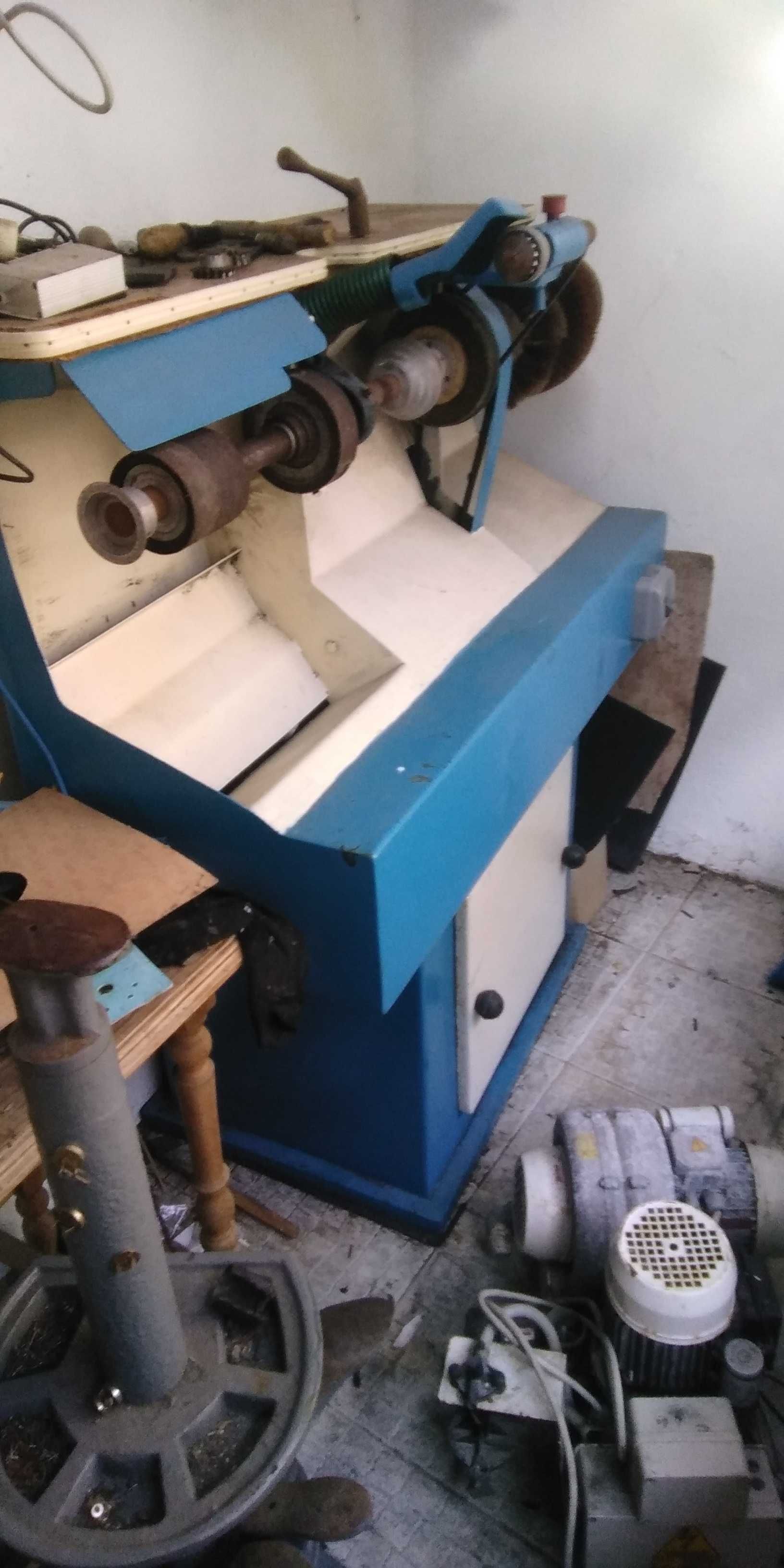 Maquina de sapateiro - pouco usada