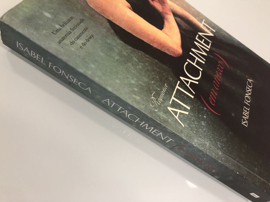 Livro Attachement de Isabel Fonseca