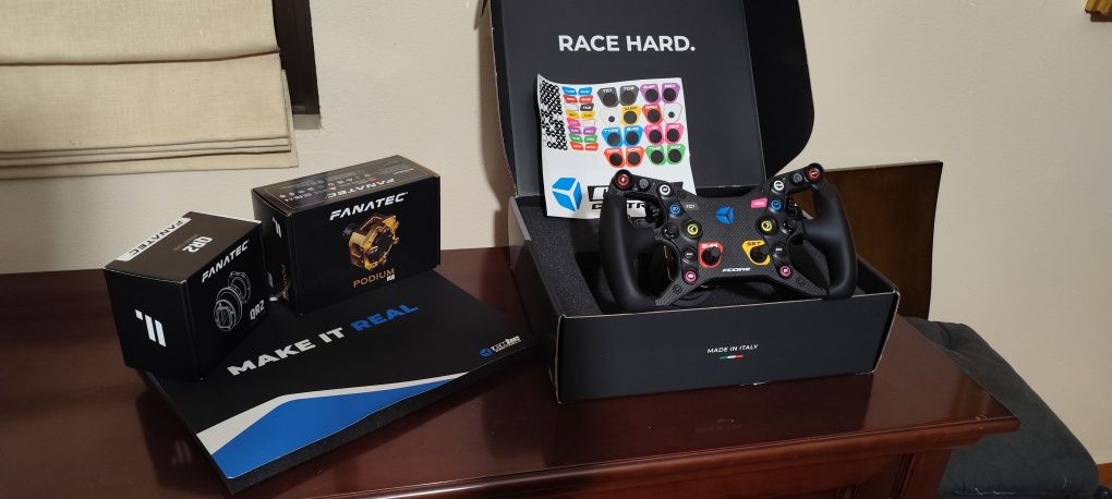 Cube controls F-core volante simracing