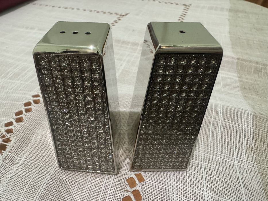 Набір , сіль і перець . Нові не вживані