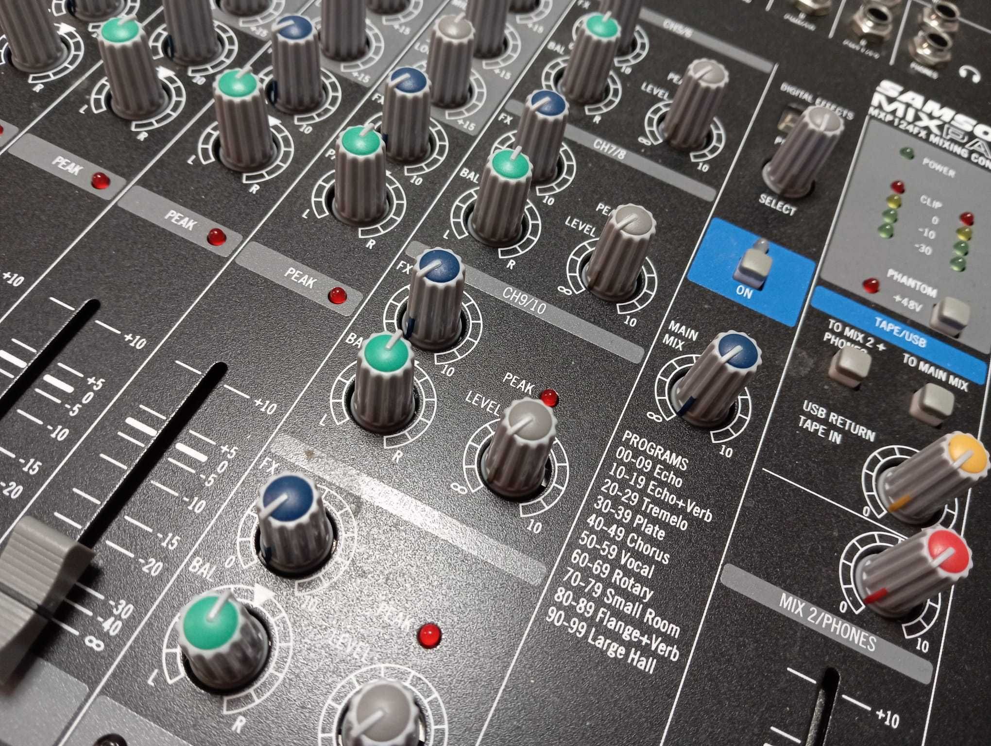 Samson MixPad MXP124FX - mikser analogowy