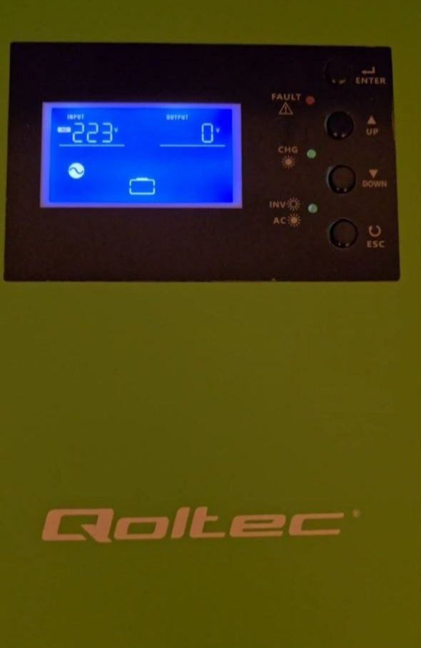 Гибридный солнечный инвертор Qoltec Hybrid 10KVA 5.5kW 100A 48V