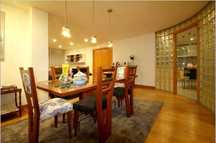 Conjunto sala de refeições como novo