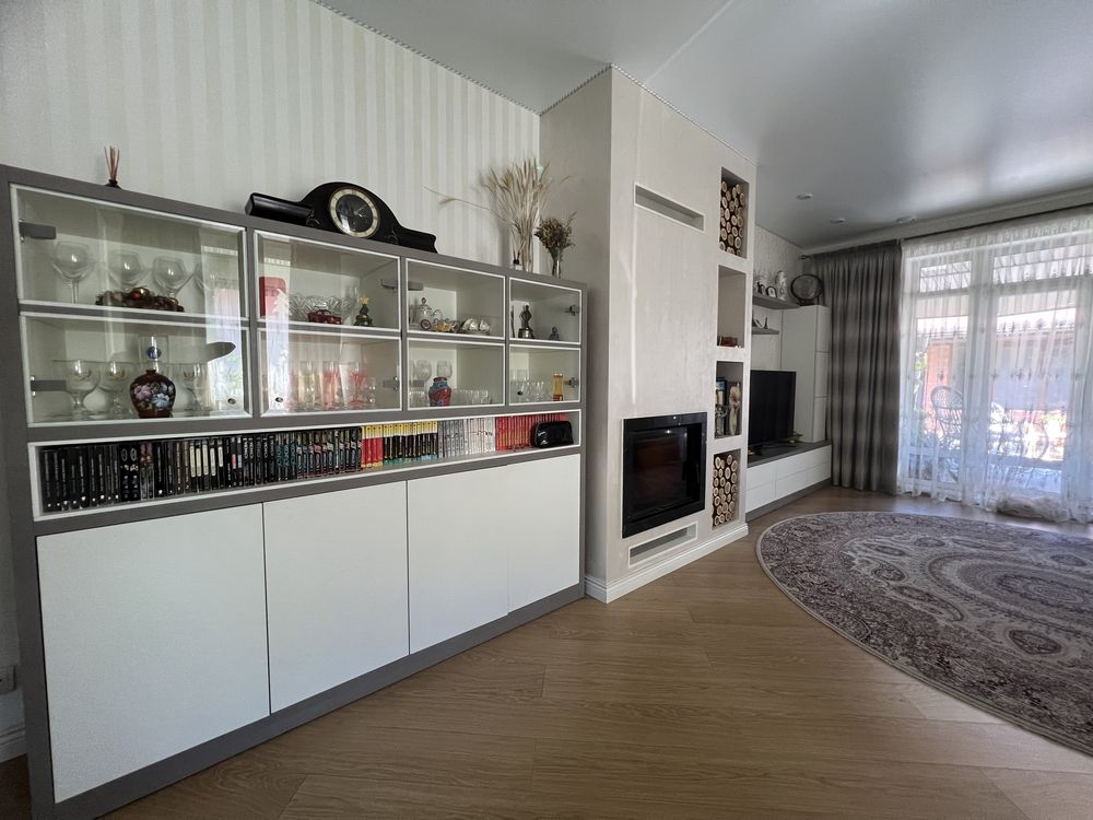 Продам будинок в центрі Бучі. Сертифікат ТАК!