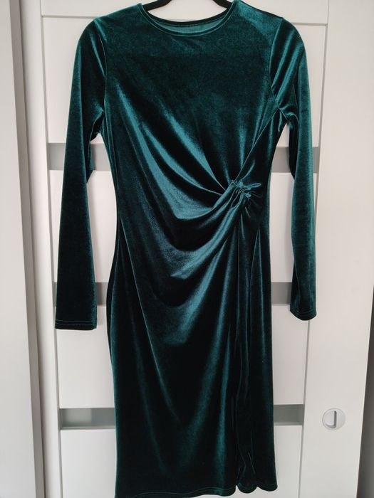 Sukienka welurowa świąteczna r.M