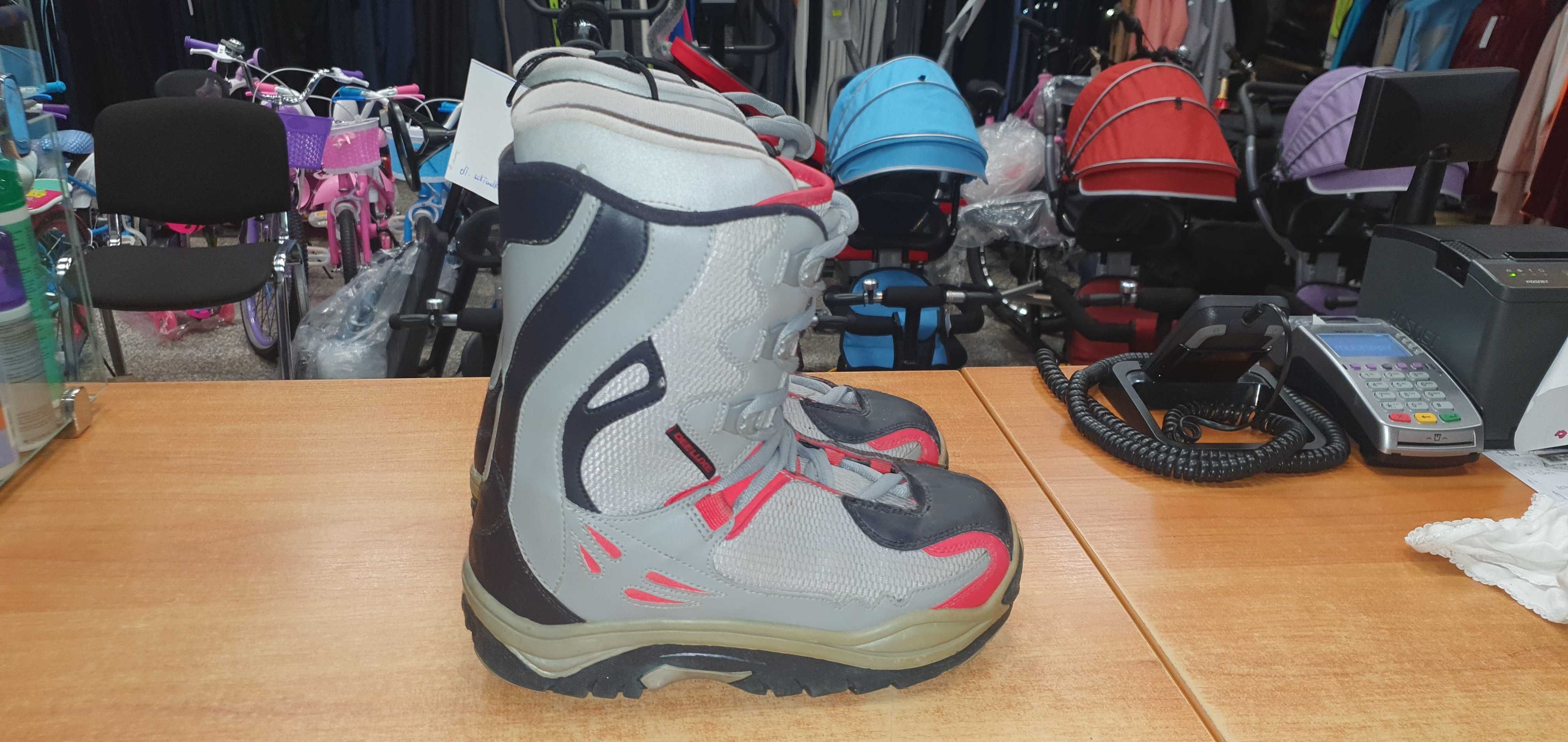 Buty snowboardowe DEE LUXE ( rozmiar 41 )