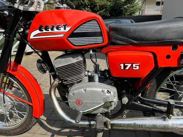 Motocykl CZ175 TYP487 odrestaurowany