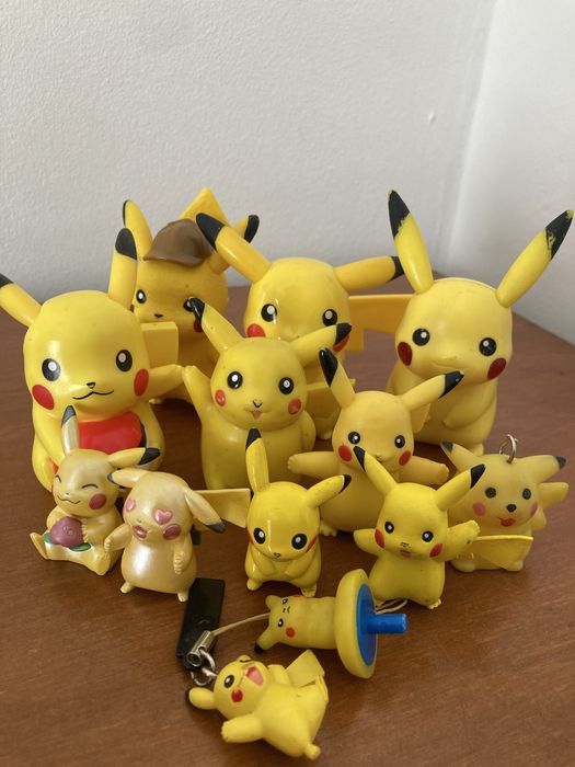 Pokémon a figures + Pikachu Collection Nintendo Tomy