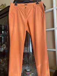 Жіночі літні брюки р. 54 оранжевого кольору