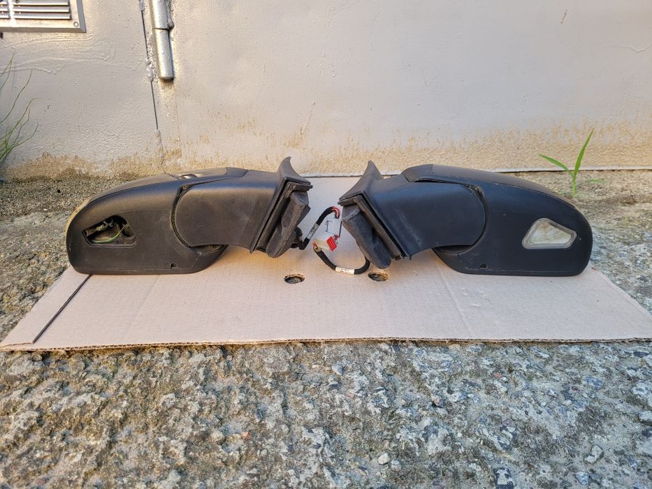 Спойлер, дзеркала на Ford C-Max 2003-2010