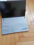 Sprzedam nowy laptop