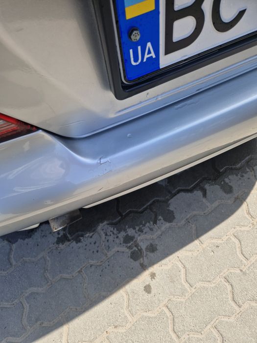 Mitsubishi Galant 8 1998 року