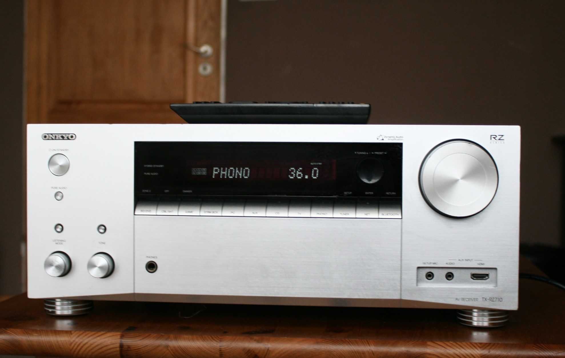 Nowoczesny amplituner Onkyo TX-RZ 710 wzmacniacz BLUETOOTH WiFI