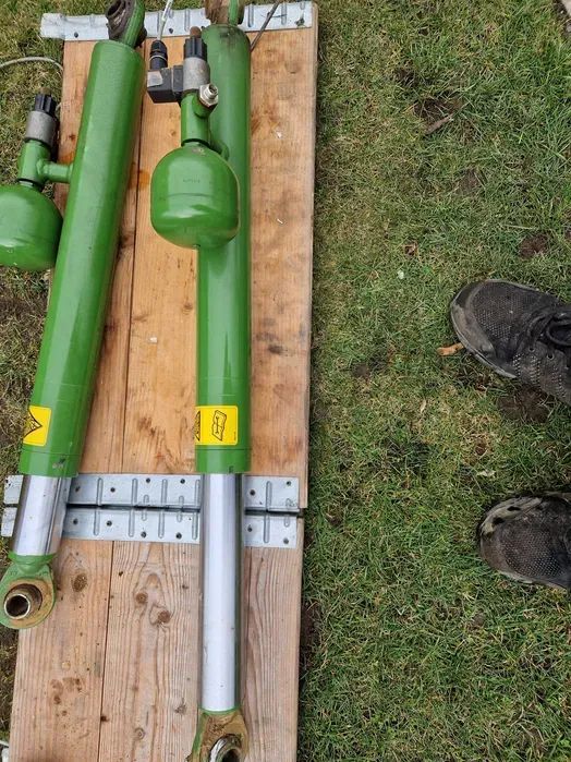 Siłownik hydrauliczny opryskiwacza Amazone UX Pantera