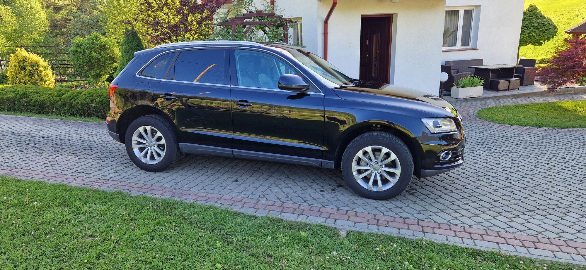 Audi Q5 2.0TDI webasto, hak, 4x4