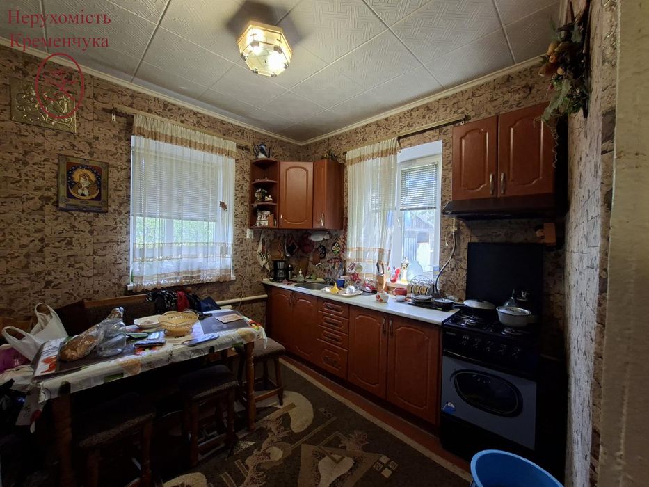 Продам будинок в Крюкові