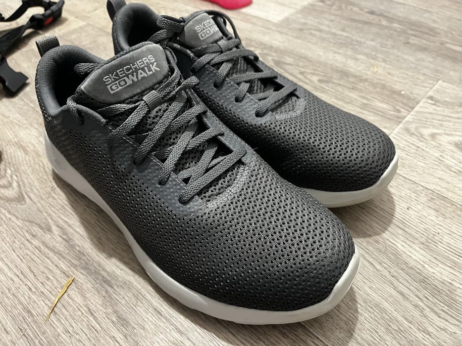 продам кроссовки кросівки Skechers Go Walk