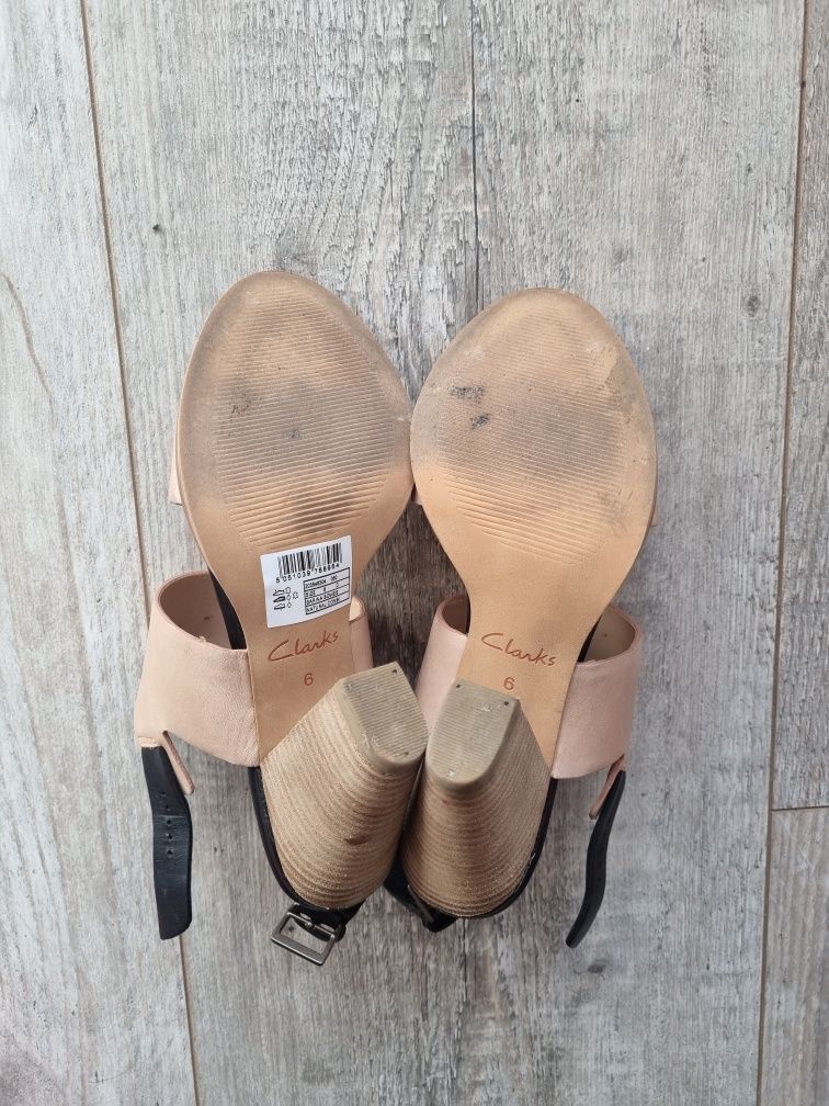 Sprzedam buty Clarks