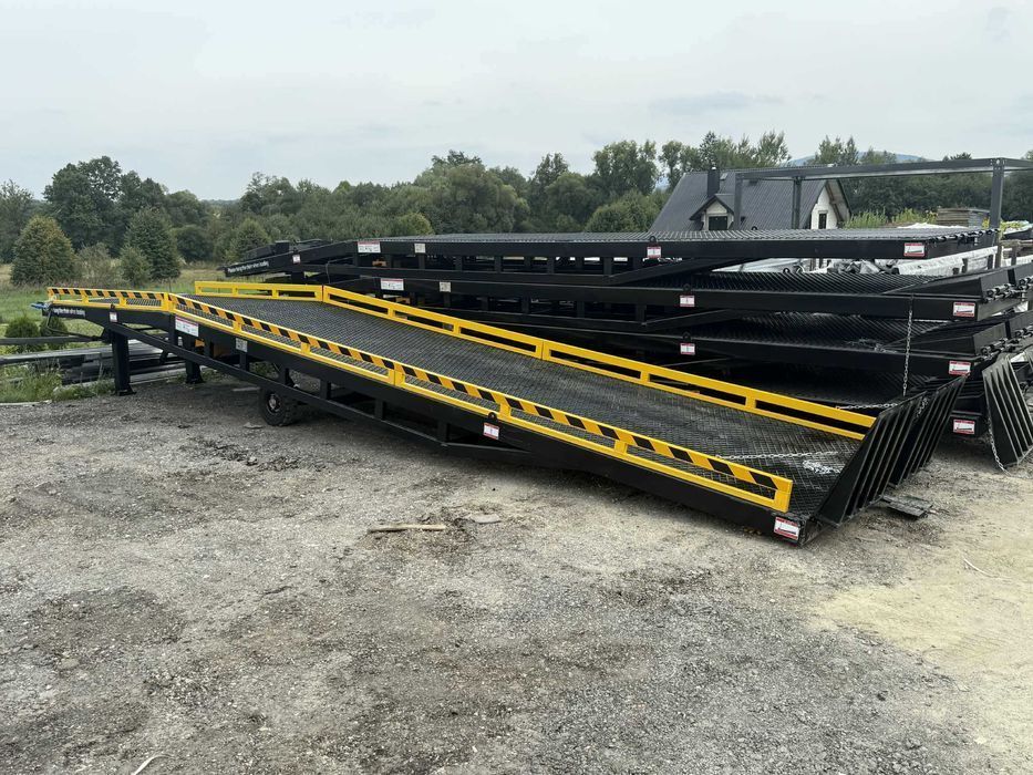 Rampa mobilna załadunkowa 10t, manualna regulacja wysokości