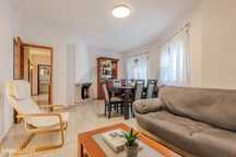 Apartamento T3 com garagem e arrecadação no centro de Ourém