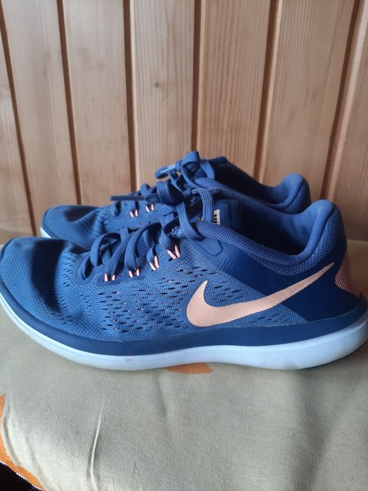 Buty sportowe Nike flex run 38