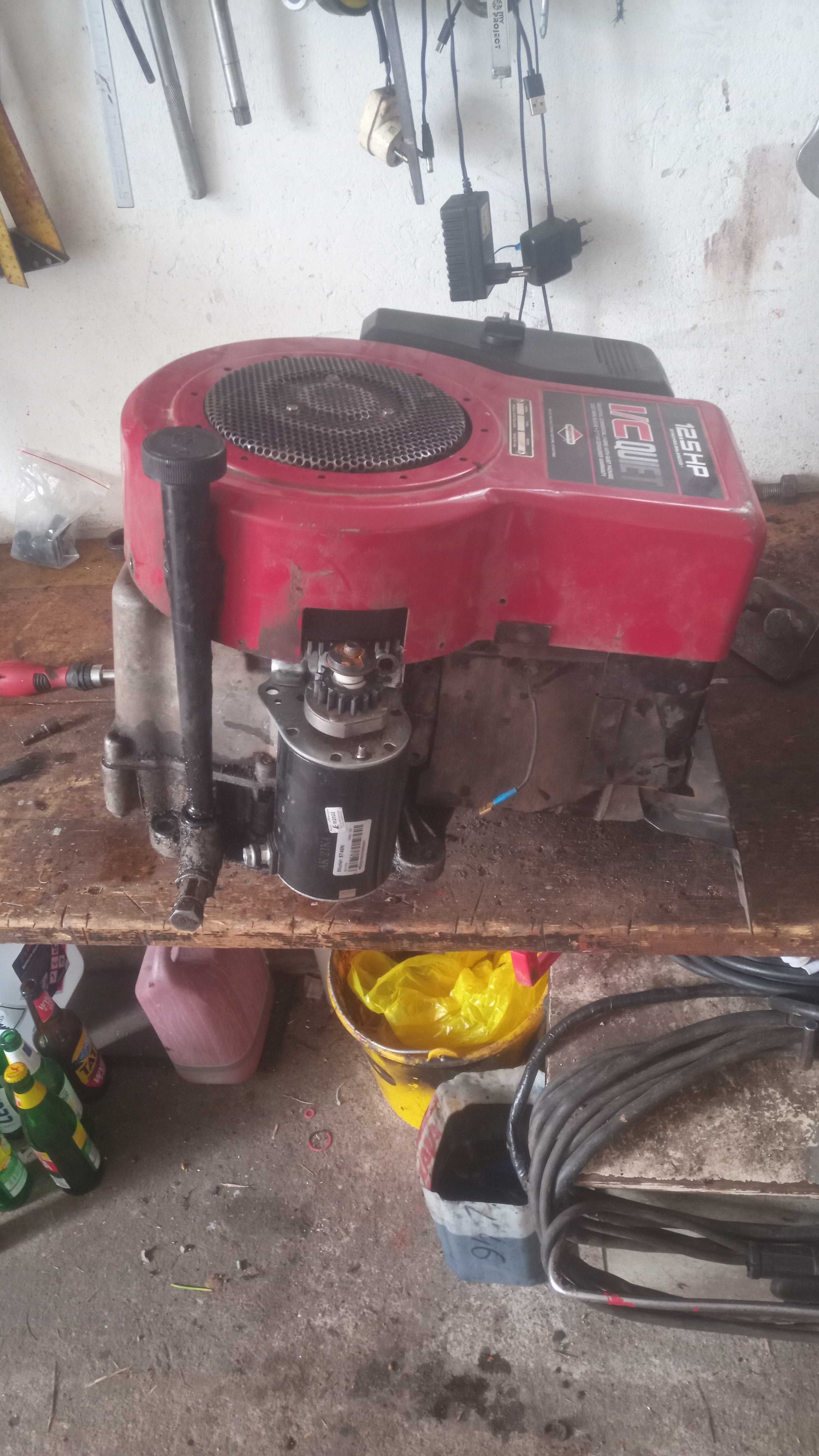Silnik Briggs stratton 12.5