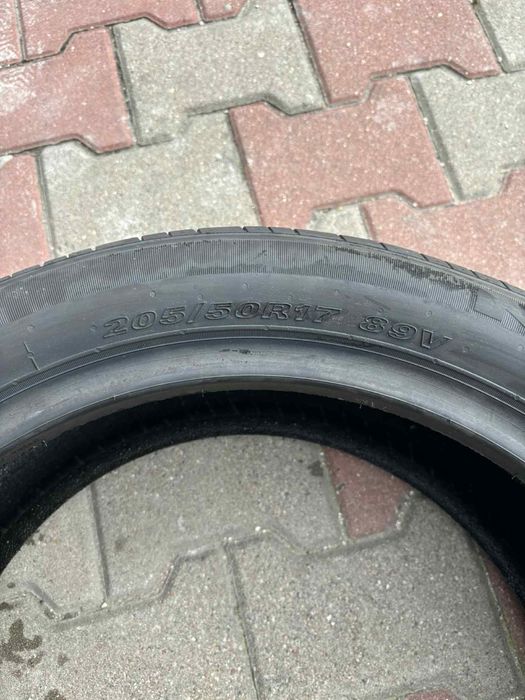 Opona Nexen Nfera SU1 205/50R17
