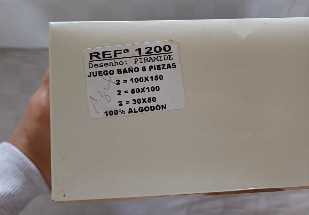 Conjunto de toalhas de WC