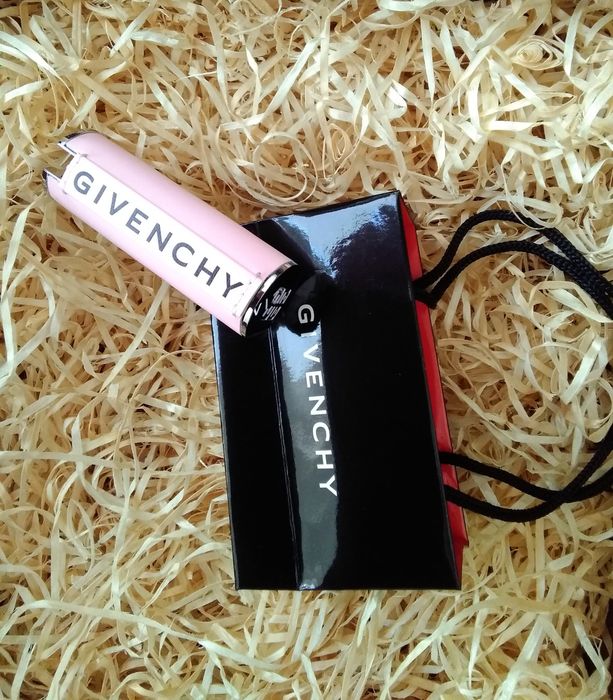 Givenchy кейс luxury футляр
